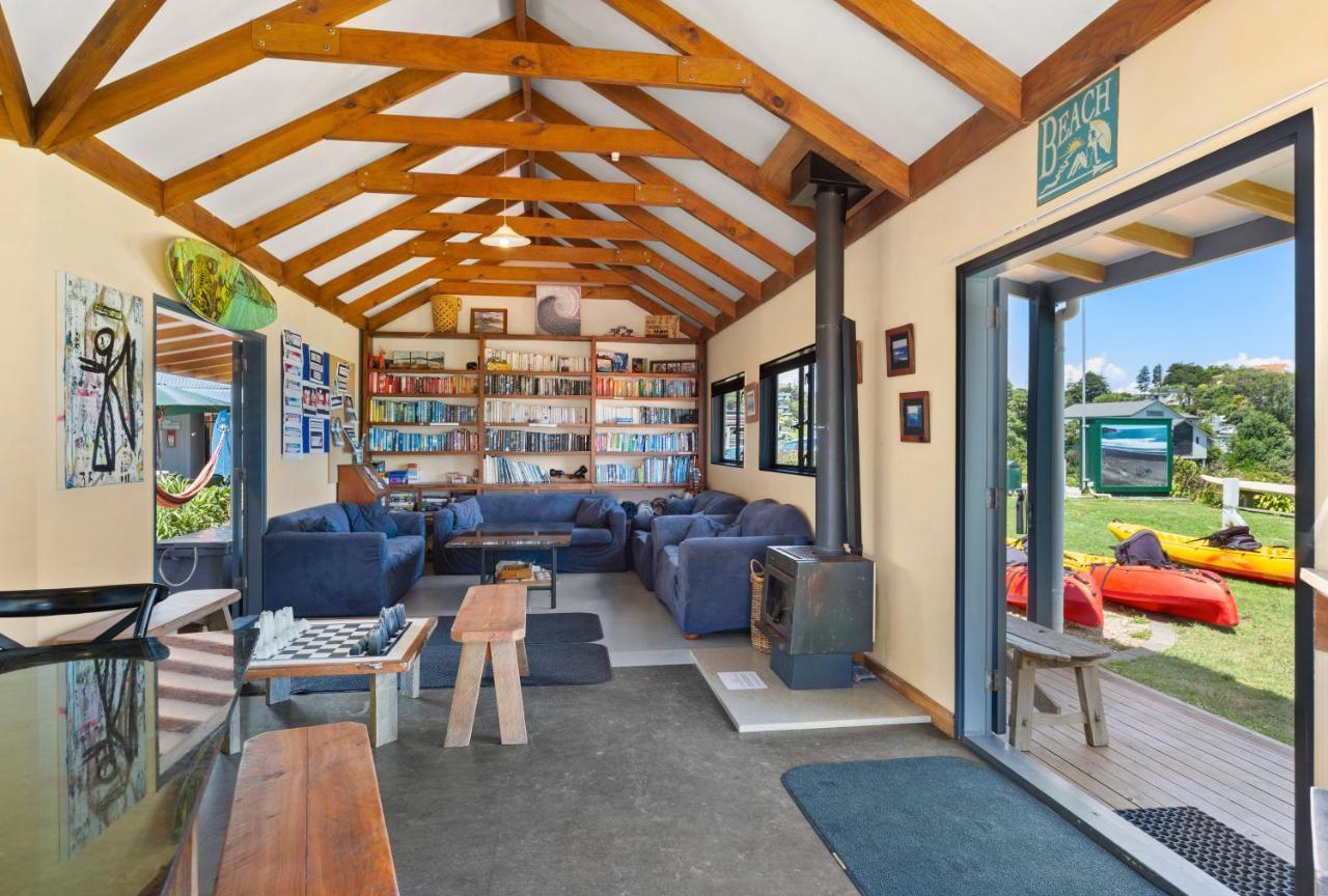 Хостел Raglan Backpackers Екстер'єр фото